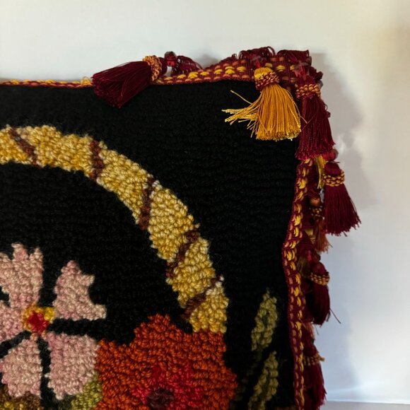 Vtg MCM Hand Hooked Wool Throw Toss Pillow Flower Basket 17x17" Cushion Tasseled - Picture 5 of 16
